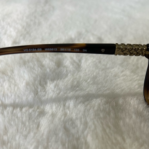 Vintage Authentic Vogue Brown Glasses
No scratches, good condition. - Picture 7 of 10